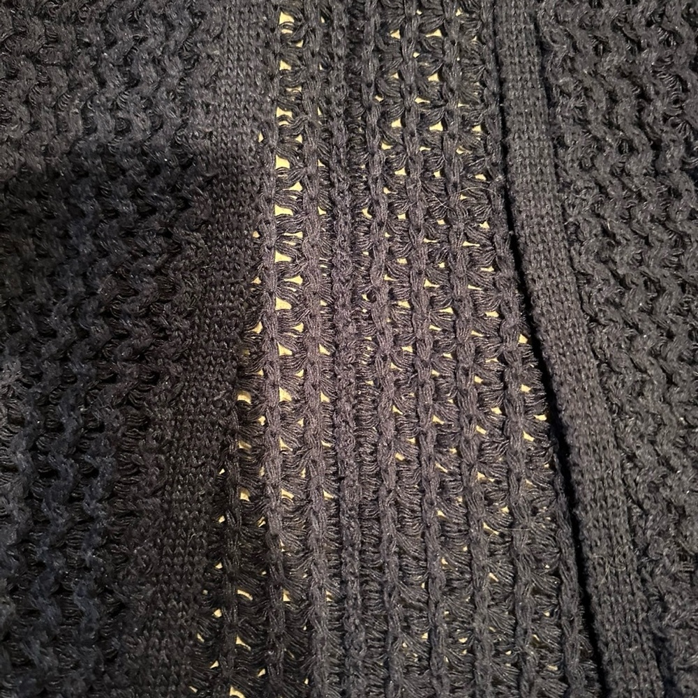 Forever 21 Deep Blue Textured Women’s Cardigan- size- medium. Great condition! - Picture 9 of 10
